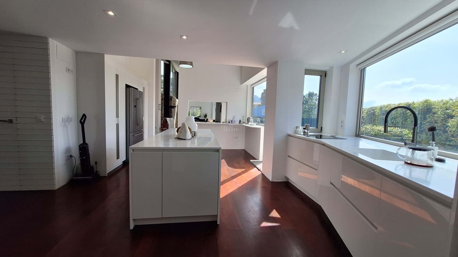 6 soverom Villa til salgs i Gandia med svømmebasseng garasje - € 1 200 000 (Ref: 9756354)