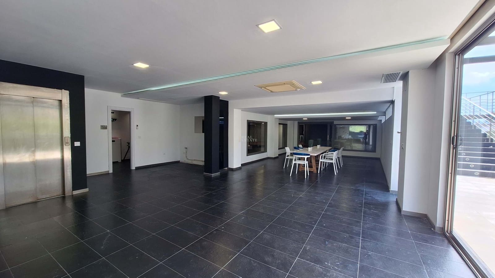 6 soverom Villa til salgs i Gandia med svømmebasseng garasje - € 1 200 000 (Ref: 9756354)