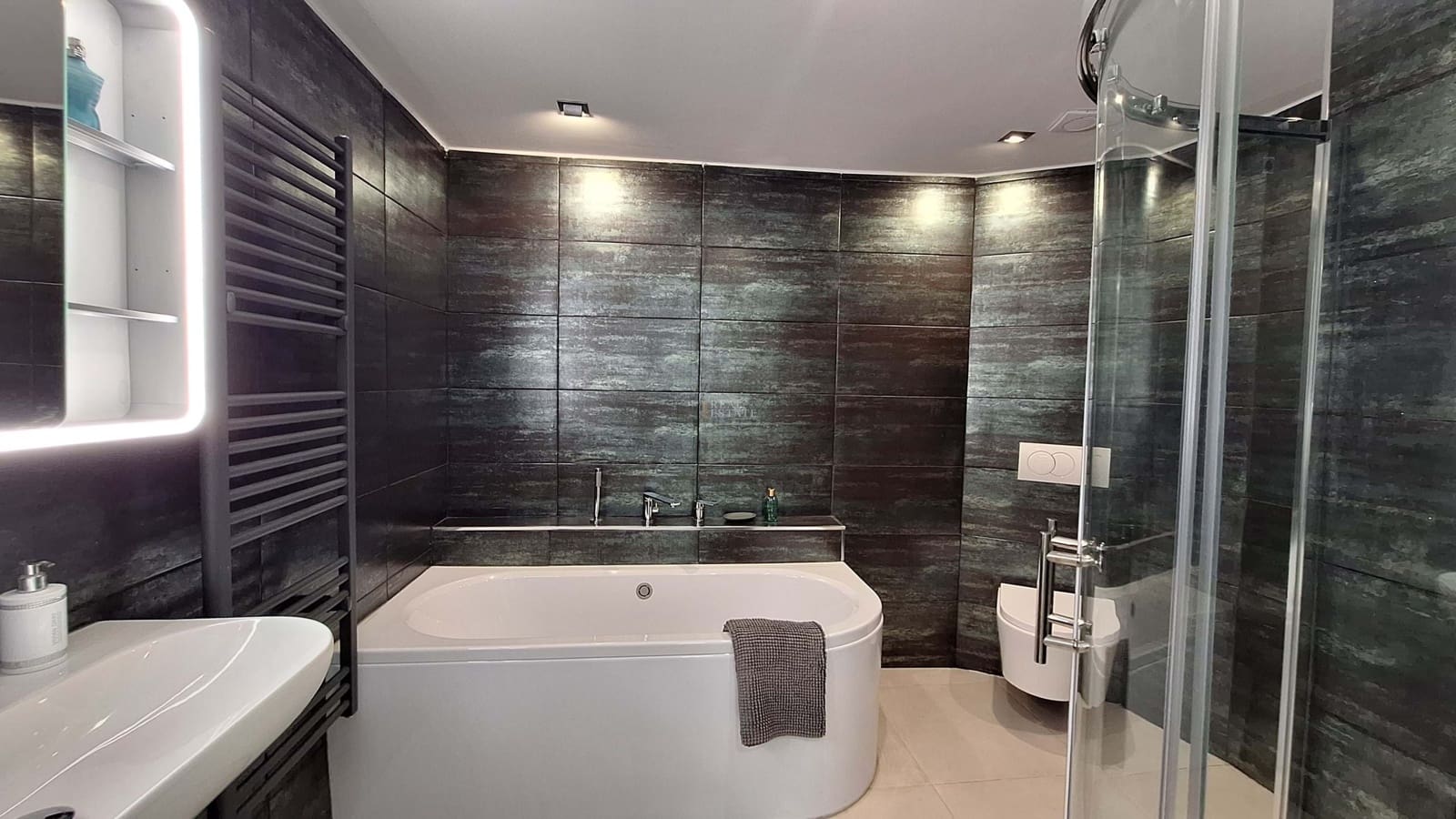 6 soverom Villa til salgs i Gandia med svømmebasseng garasje - € 1 200 000 (Ref: 9756354)