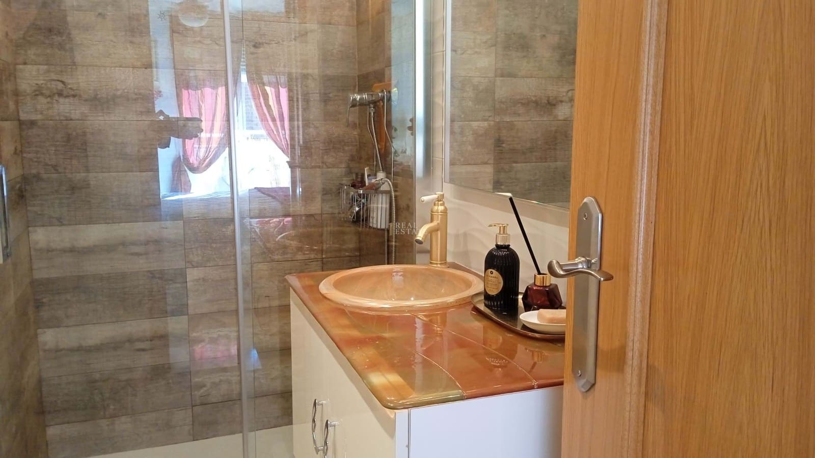 2 bedroom Apartment for sale in Elche / Elx - € 261,000 (Ref: 9762490)