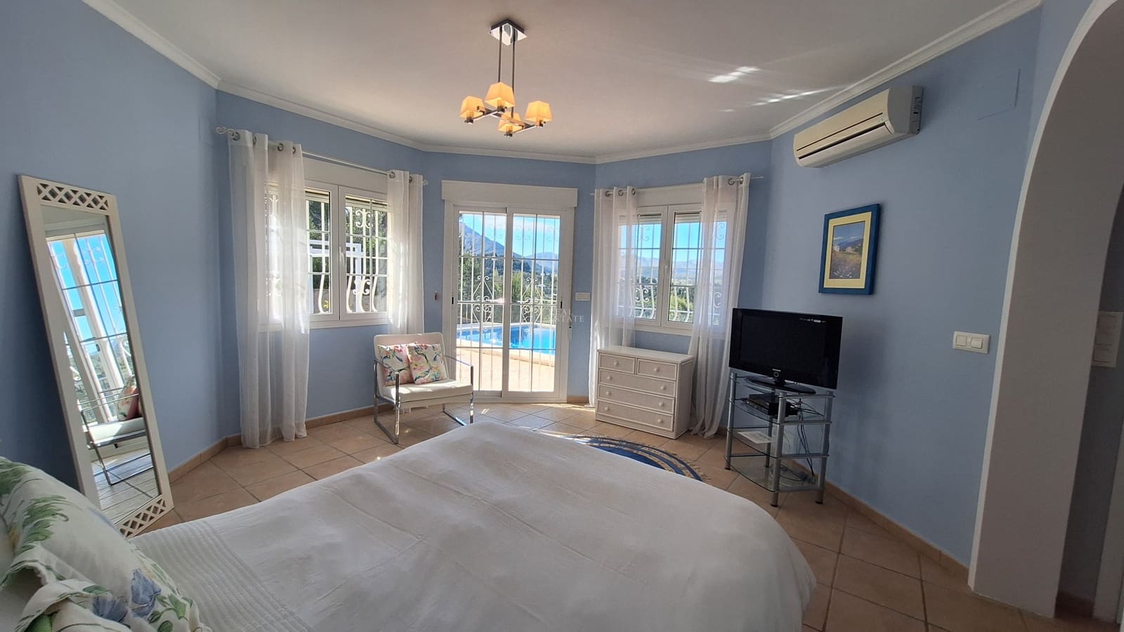 4 sovrum Villa till salu i Parcent med pool - 595 000 € (Ref: 9772561)