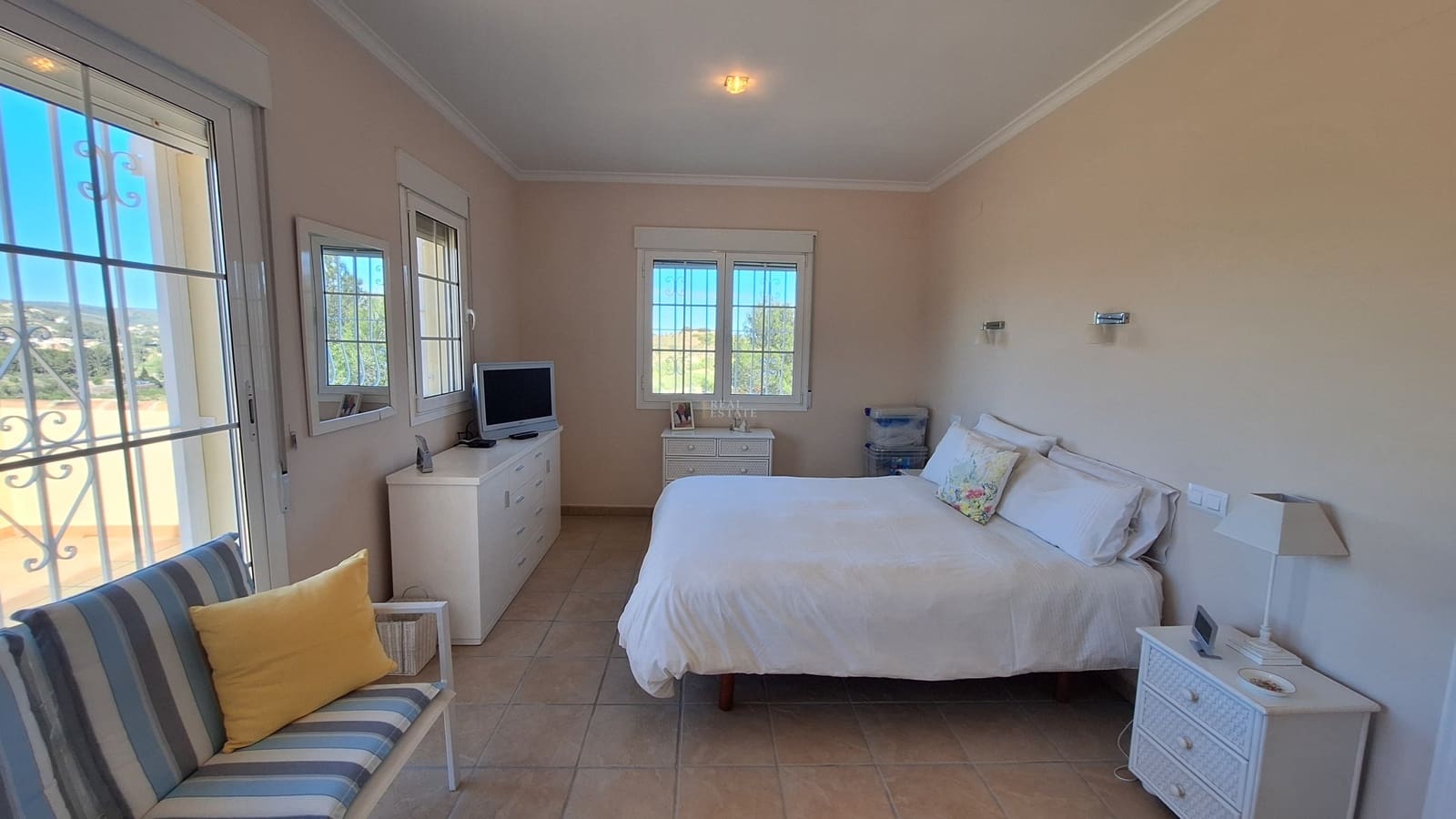 4 sovrum Villa till salu i Parcent med pool - 595 000 € (Ref: 9772561)