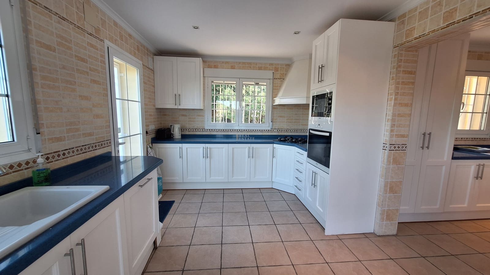 4 sovrum Villa till salu i Parcent med pool - 595 000 € (Ref: 9772561)