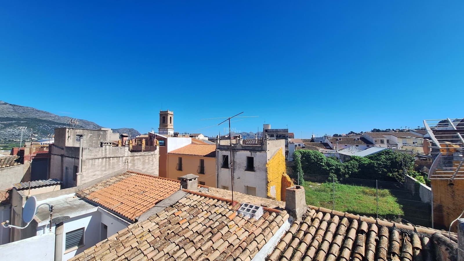 3 sovrum Hus till salu i Orba - 185 000 € (Ref: 9772562)