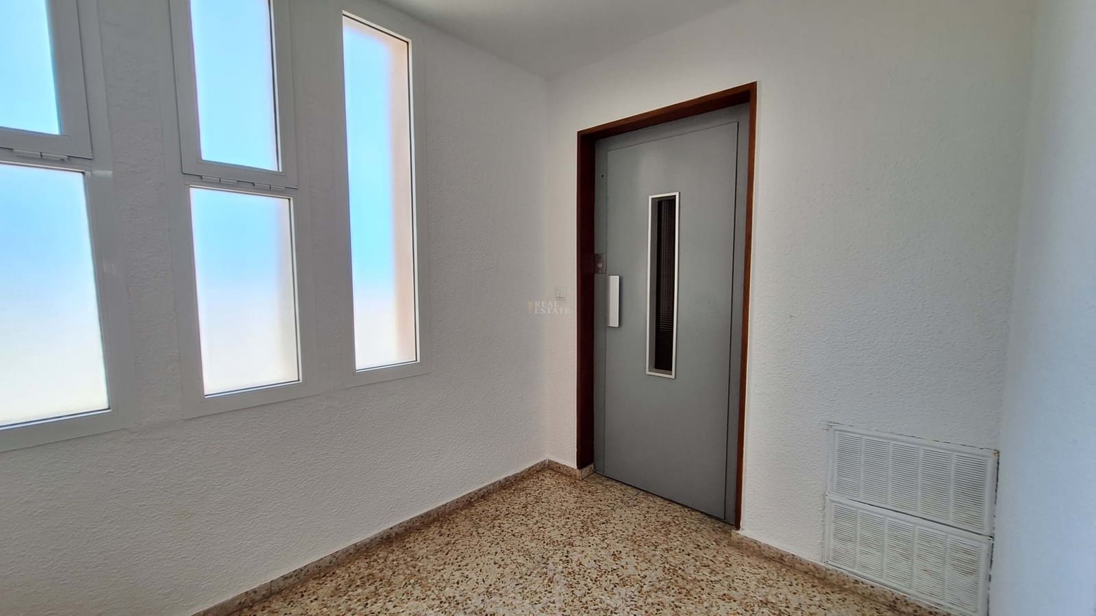 1 chambre Appartement à vendre à La Manga del Mar Menor avec garage - 145 000 € (Ref: 9793515)