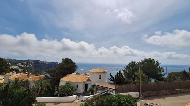 6 Zimmer Villa zu verkaufen in Javea / Xàbia mit Pool - 900.000 € (Ref: 9800831)