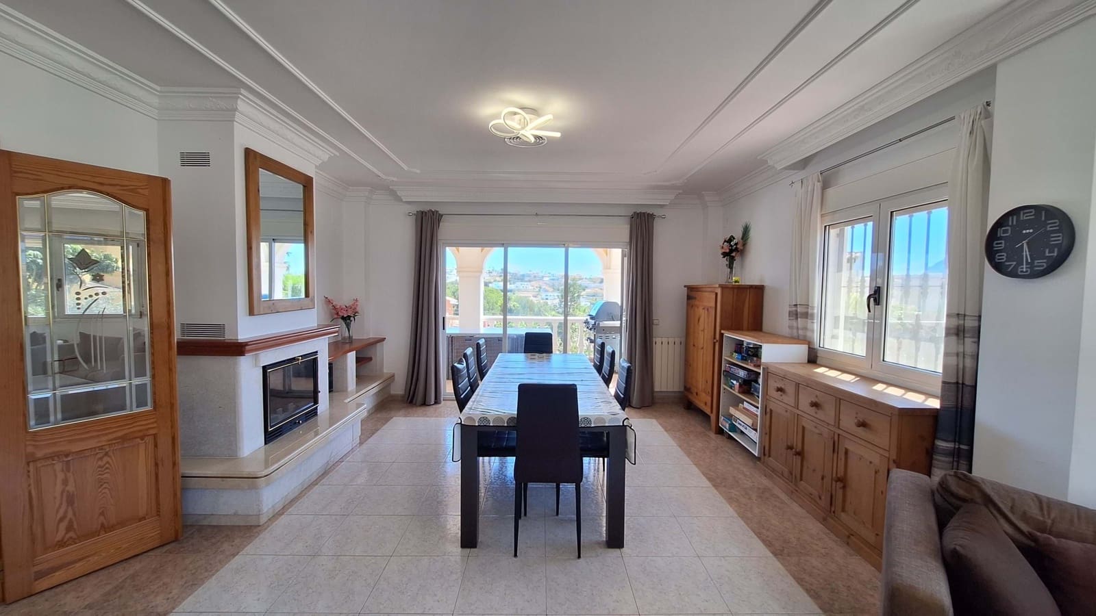 4 soverom Villa til salgs i Calpe / Calp med svømmebasseng garasje - € 750 000 (Ref: 9802977)
