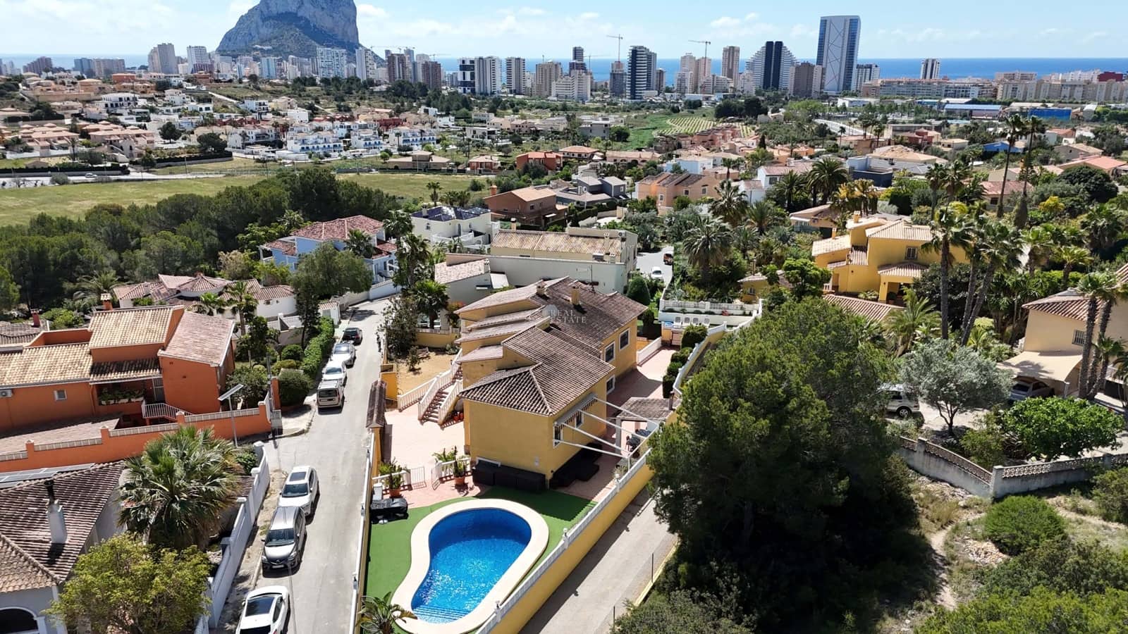 4 soverom Villa til salgs i Calpe / Calp med svømmebasseng garasje - € 750 000 (Ref: 9802977)