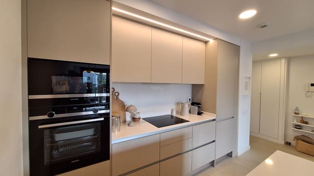 2 makuuhuone Huoneisto myytävänä paikassa Dénia mukana uima-altaan 
autotalli - 450 000 € (Ref: 9805610)