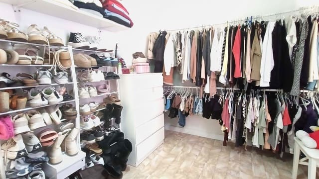 3 makuuhuone Huoneisto myytävänä paikassa Elche / Elx - 83 000 € (Ref: 9807243)