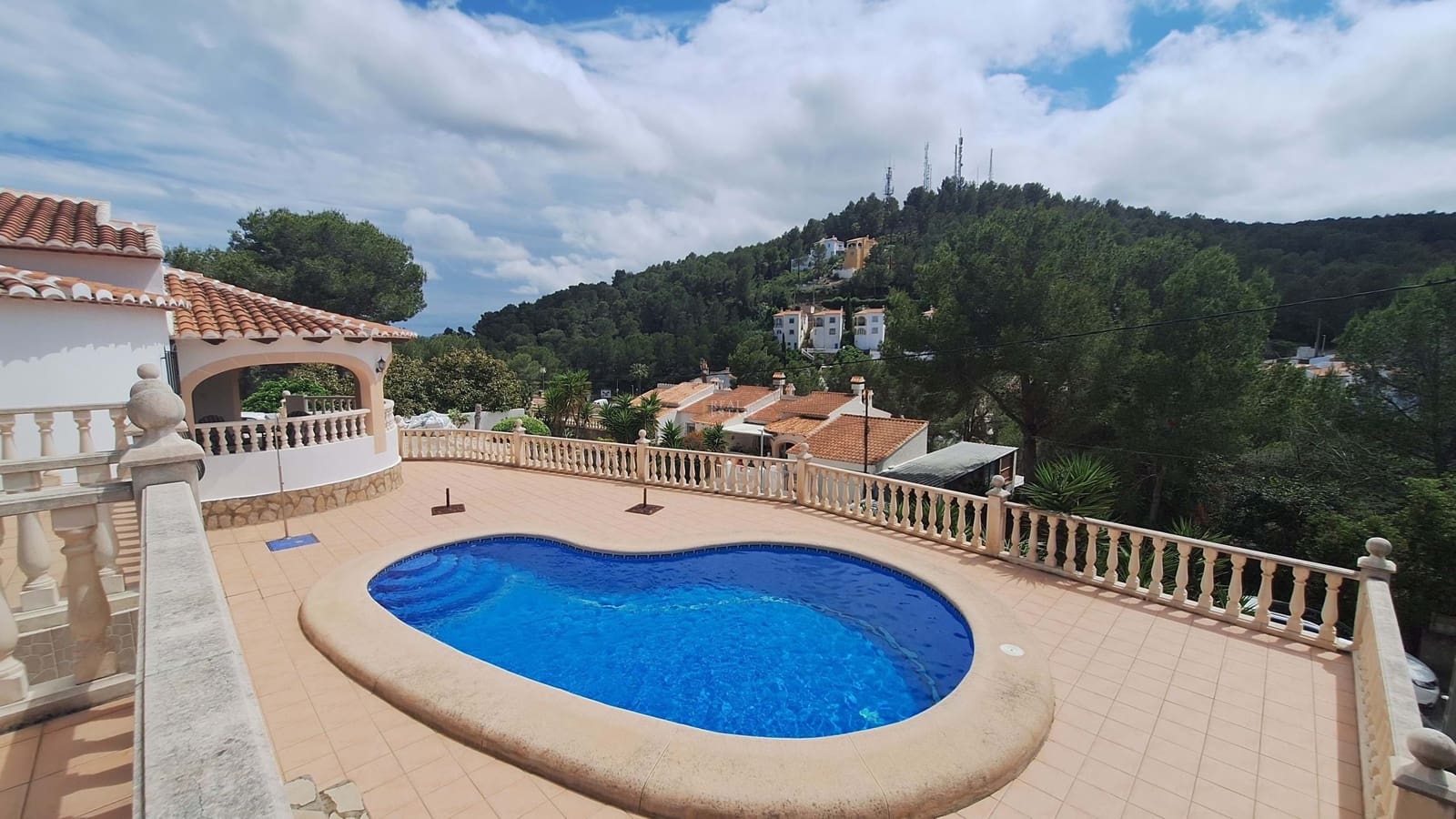 3 soveværelse Villa til salg i La Font d'En Carros med swimmingpool - € 345.000 (Ref: 9819639)