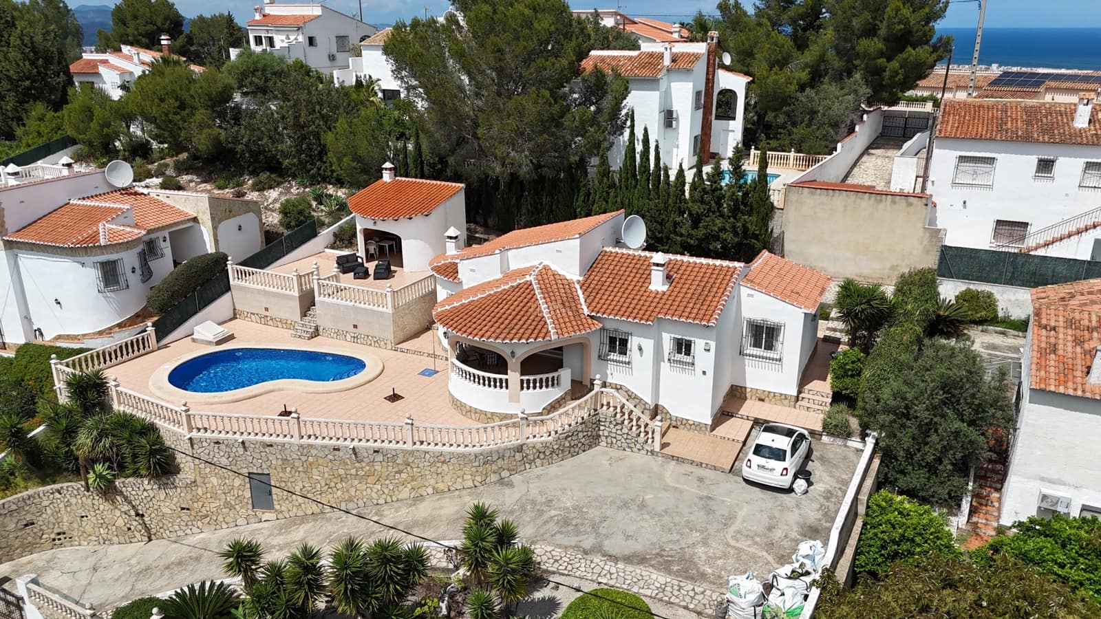 3 soveværelse Villa til salg i La Font d'En Carros med swimmingpool - € 345.000 (Ref: 9819639)