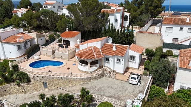 3 soveværelse Villa til salg i La Font d'En Carròs med swimmingpool - € 345.000 (Ref: 9819639)