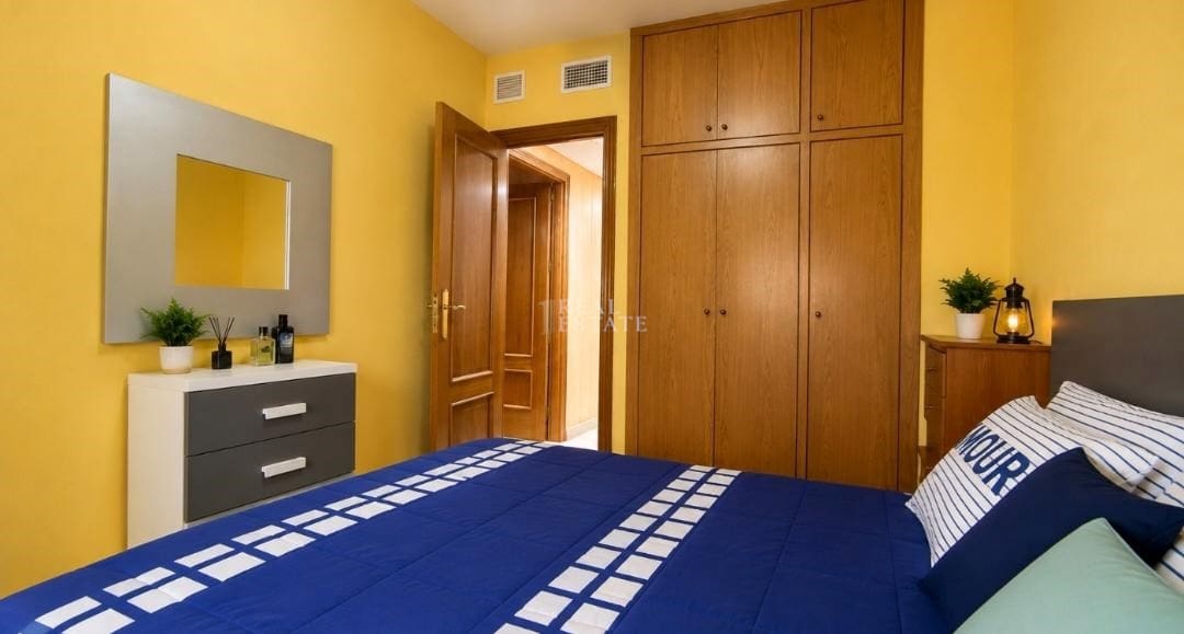 5 bedroom Apartment for sale in Molina de Segura with garage - € 240,000 (Ref: 9823788)