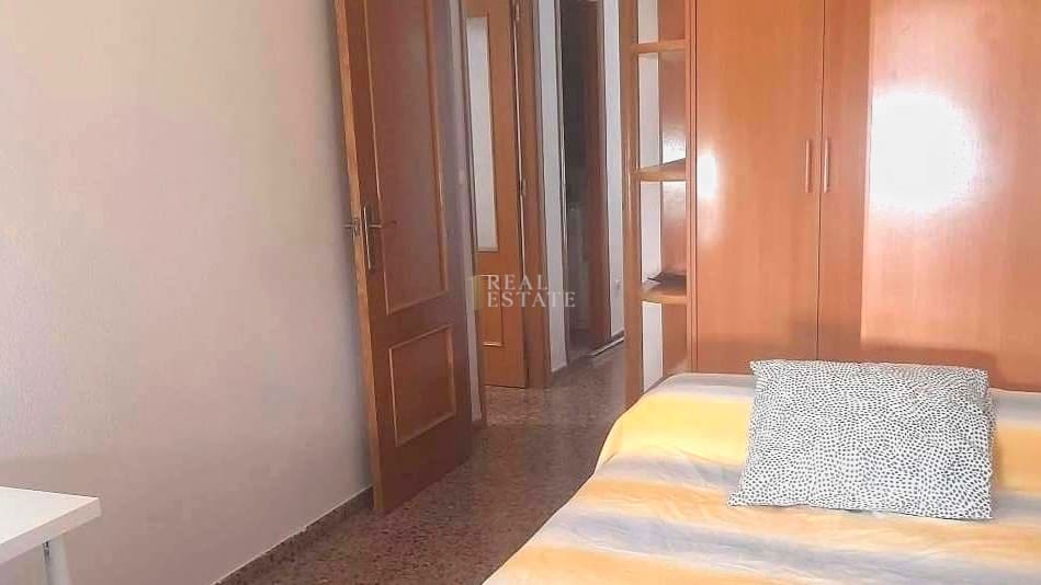 3 bedroom Apartment for sale in Elche / Elx with garage - € 218,000 (Ref: 9824085)