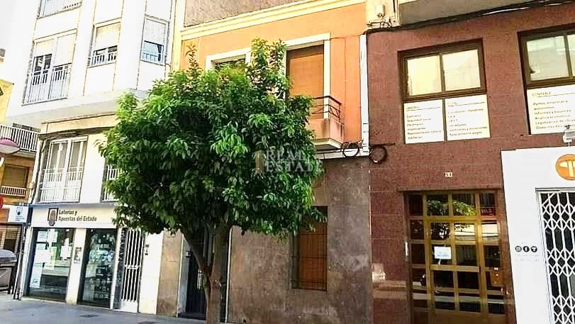 6 soverom Hus til salgs i Elche / Elx - € 275 000 (Ref: 9824087)