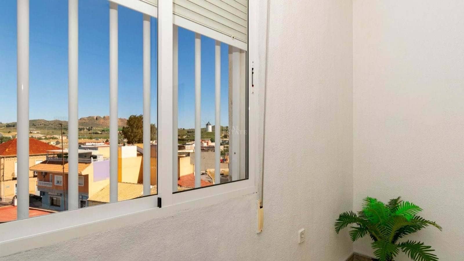 3 bedroom Apartment for sale in Alumbres - € 120,000 (Ref: 9830192)