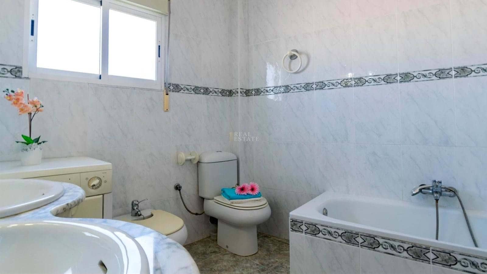 3 bedroom Apartment for sale in Alumbres - € 120,000 (Ref: 9830192)