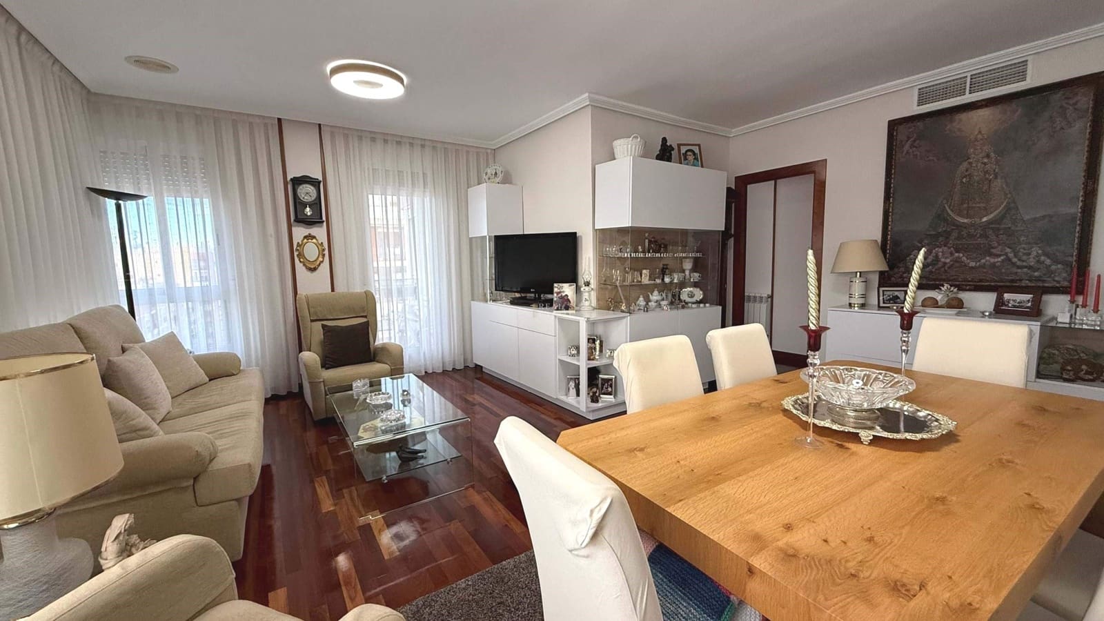 4 bedroom Apartment for sale in Murcia city with garage - € 620,000 (Ref: 9830473)