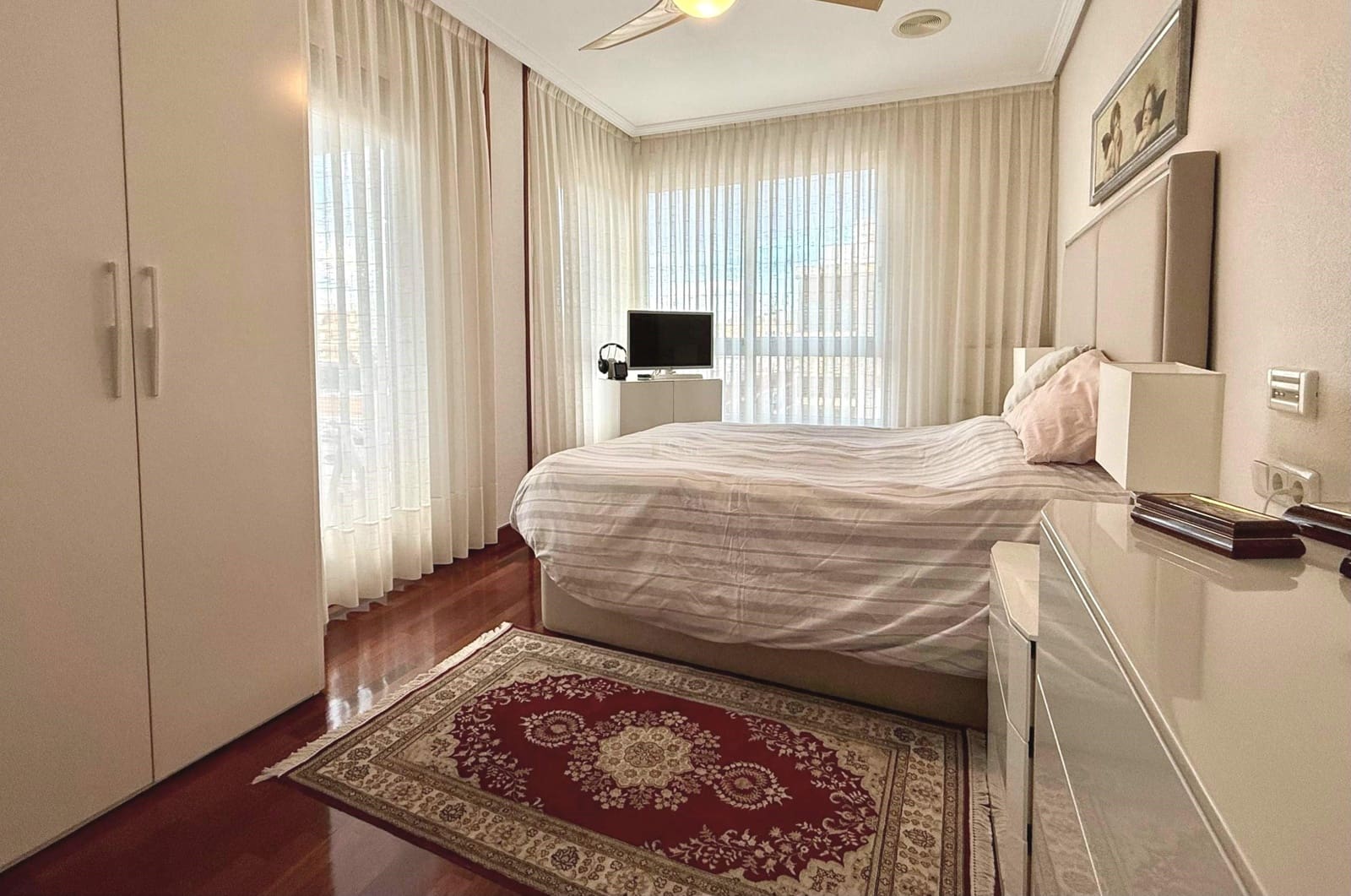 4 bedroom Apartment for sale in Murcia city with garage - € 620,000 (Ref: 9830473)
