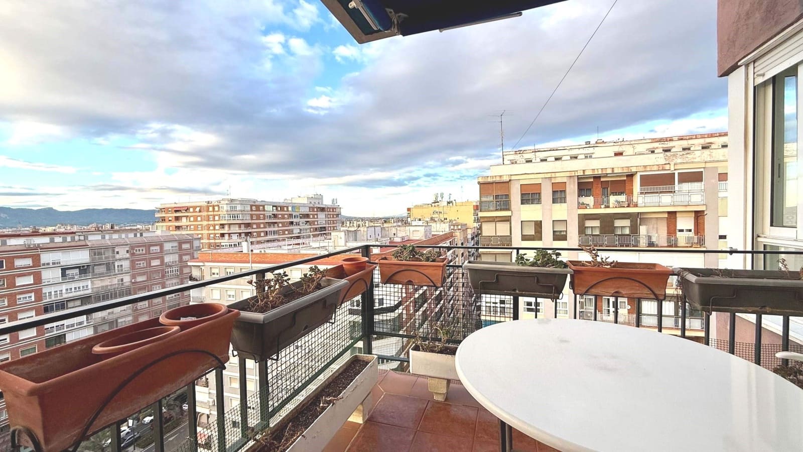 4 bedroom Apartment for sale in Murcia city with garage - € 620,000 (Ref: 9830473)