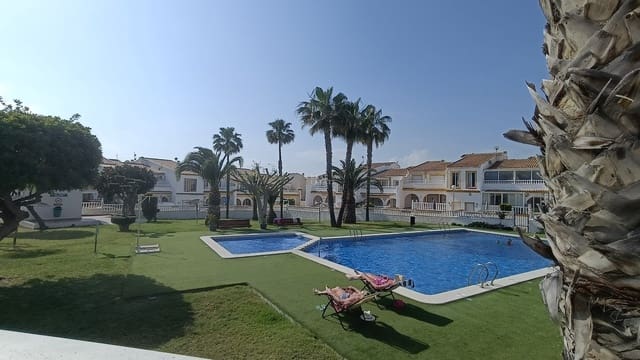 3 Zimmer Bungalow zu verkaufen in Santa Pola mit Pool - 175.000 € (Ref: 9832925)