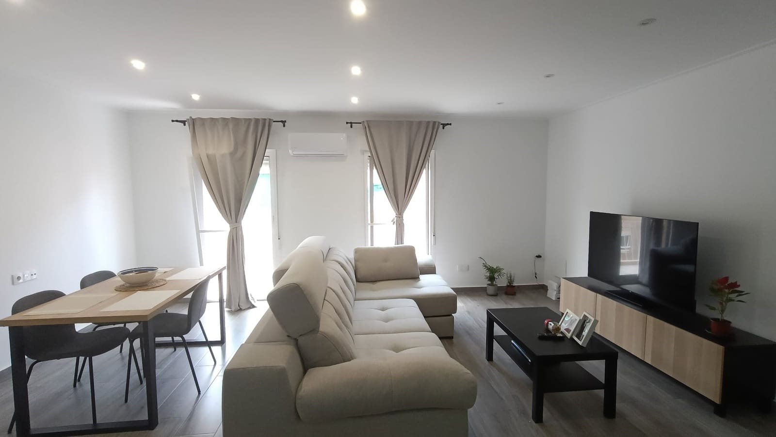 3 makuuhuone Huoneisto myytävänä paikassa Elche / Elx - 195 000 € (Ref: 9834122)