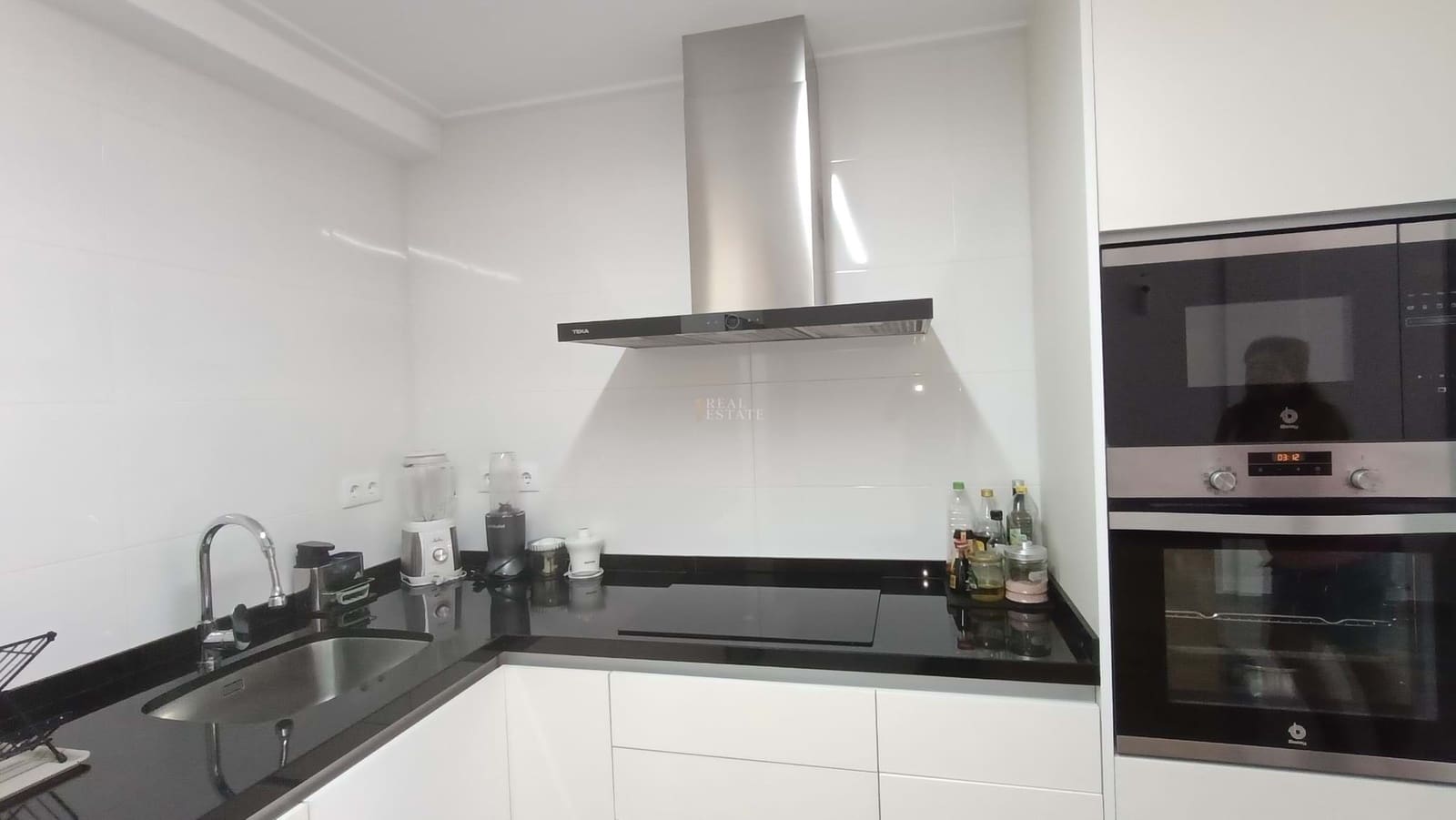 3 makuuhuone Huoneisto myytävänä paikassa Elche / Elx - 195 000 € (Ref: 9834122)