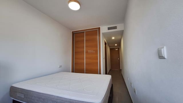 4 bedroom Apartment for sale in Murcia city with garage - € 326,000 (Ref: 9844581)