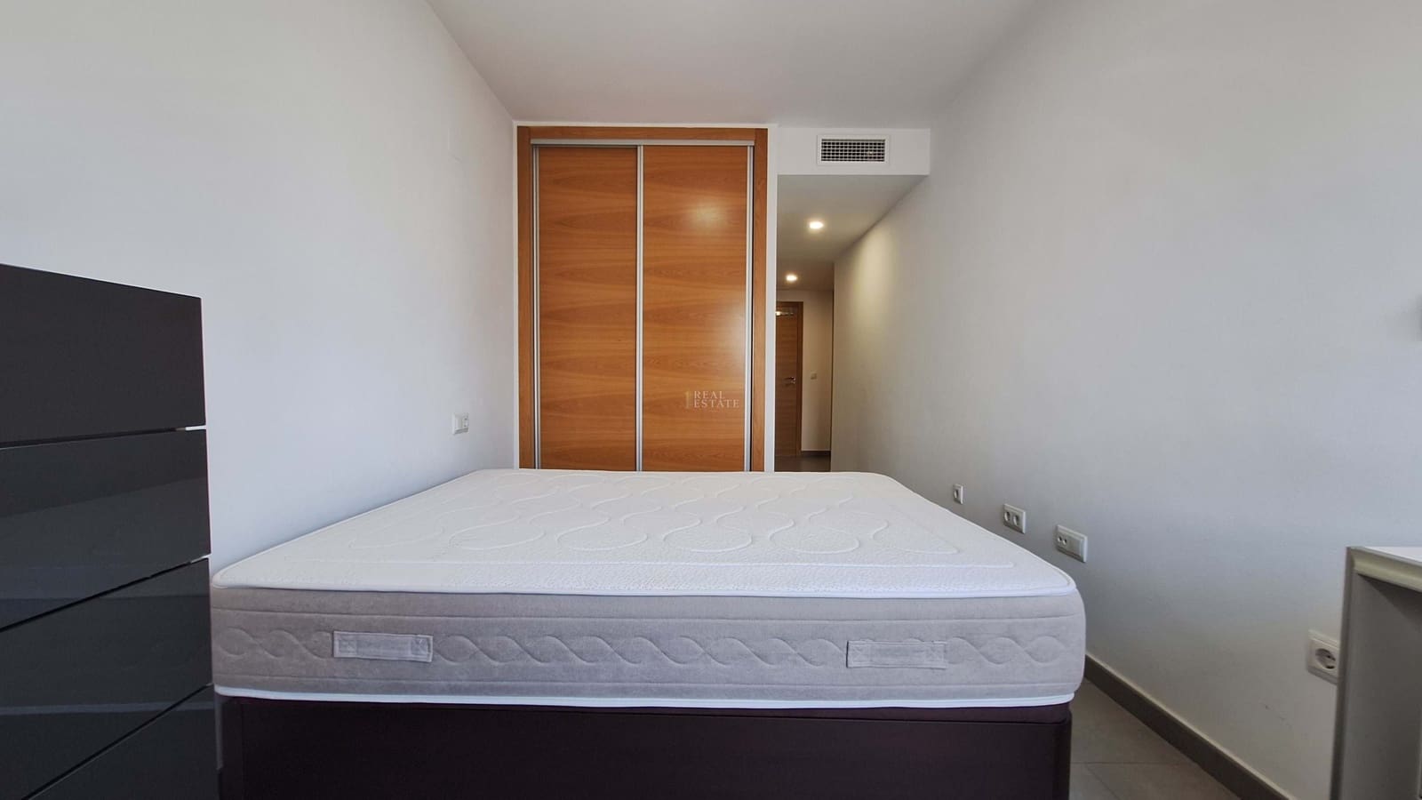 4 bedroom Apartment for sale in Murcia city with garage - € 326,000 (Ref: 9844581)