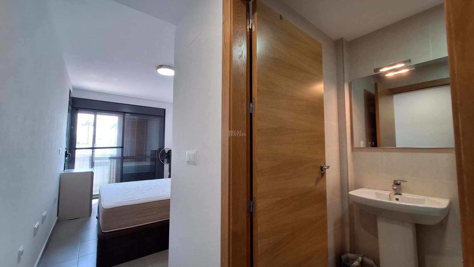 4 bedroom Apartment for sale in Murcia city with garage - € 326,000 (Ref: 9844581)