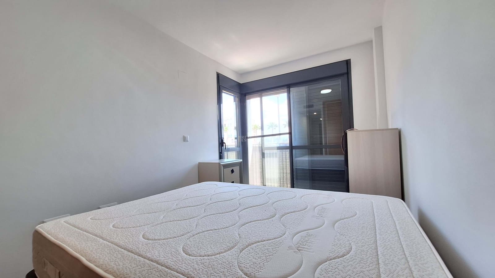 4 bedroom Apartment for sale in Murcia city with garage - € 326,000 (Ref: 9844581)