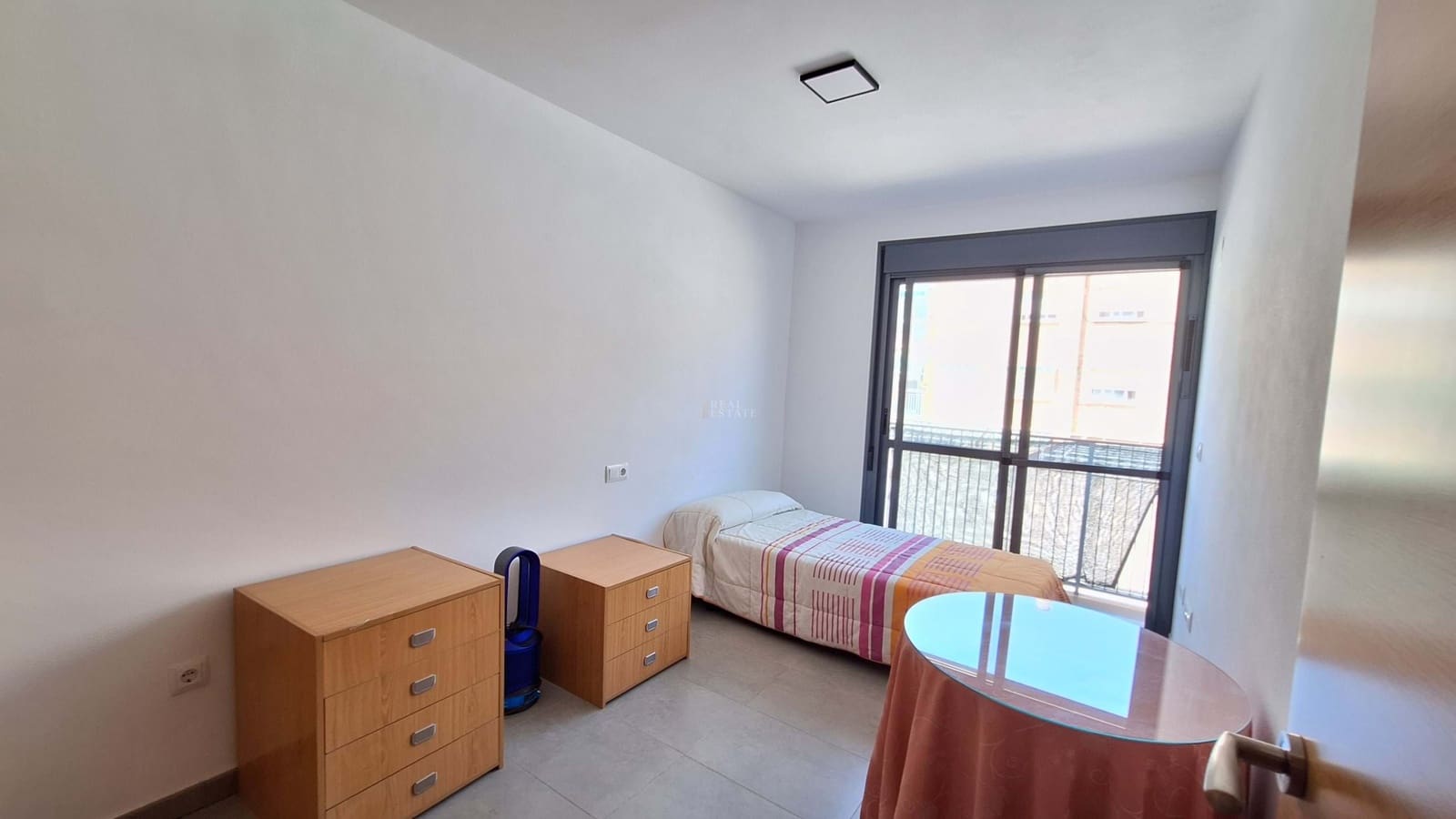 4 bedroom Apartment for sale in Murcia city with garage - € 326,000 (Ref: 9844581)