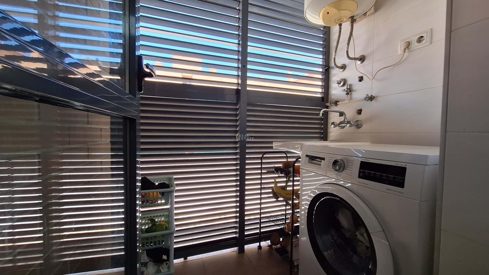 4 bedroom Apartment for sale in Murcia city with garage - € 326,000 (Ref: 9844581)