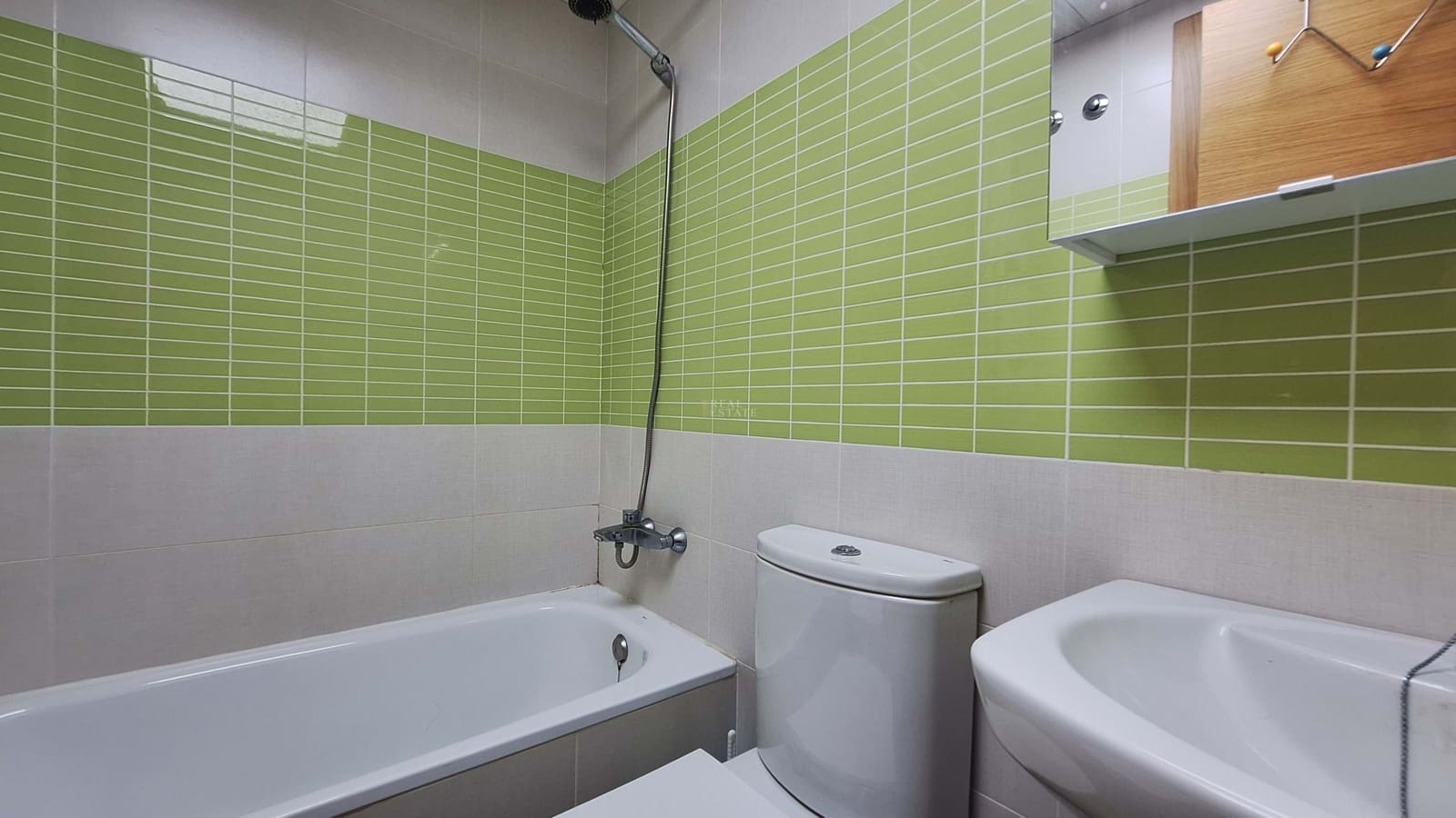 4 bedroom Apartment for sale in Murcia city with garage - € 326,000 (Ref: 9844581)