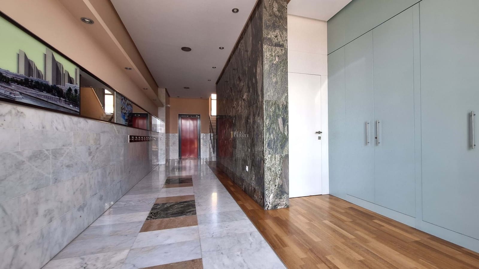 4 bedroom Apartment for sale in Murcia city with garage - € 326,000 (Ref: 9844581)
