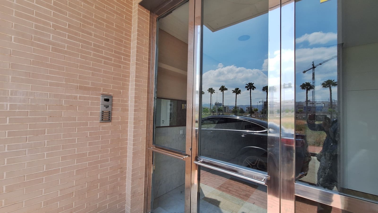 4 bedroom Apartment for sale in Murcia city with garage - € 326,000 (Ref: 9844581)