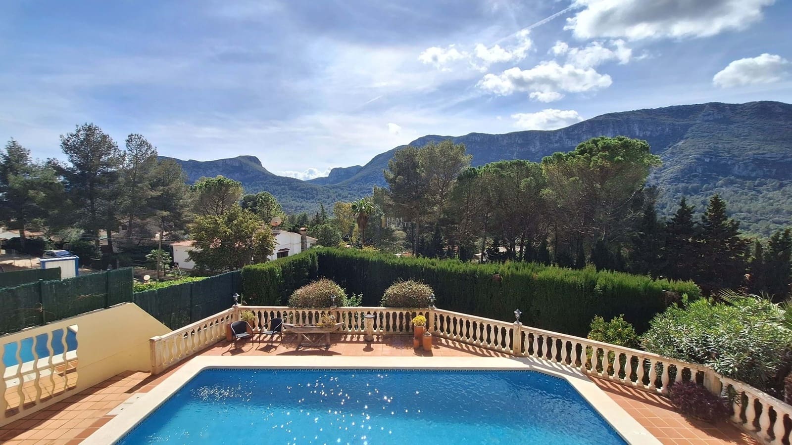 6 bedroom Villa for sale in Barx with pool garage - € 550,000 (Ref: 9848255)