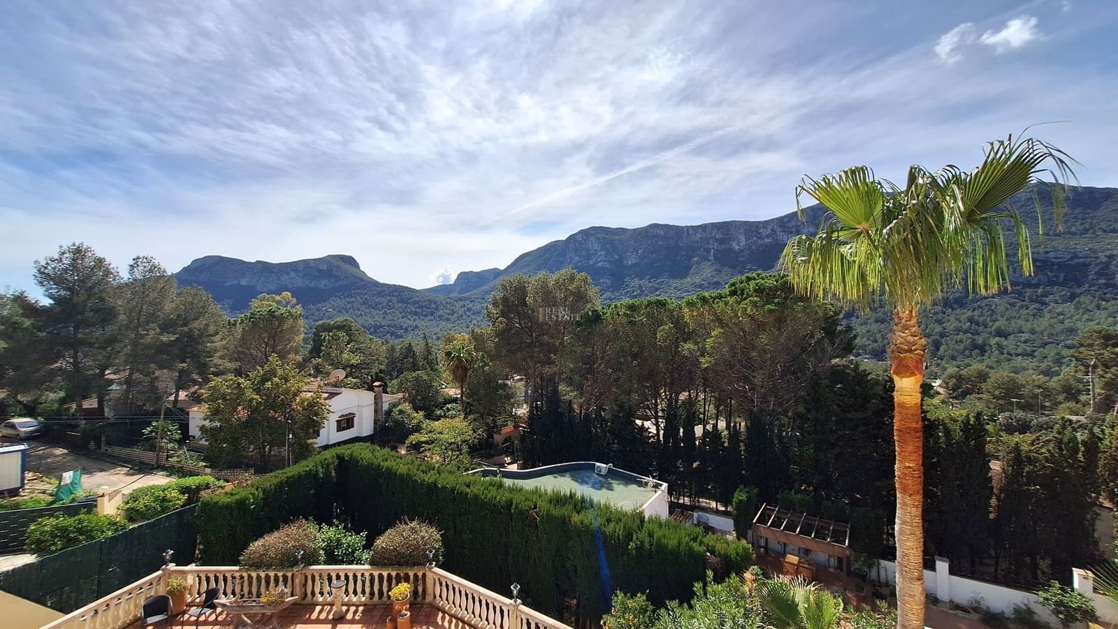 6 bedroom Villa for sale in Barx with pool garage - € 550,000 (Ref: 9848255)
