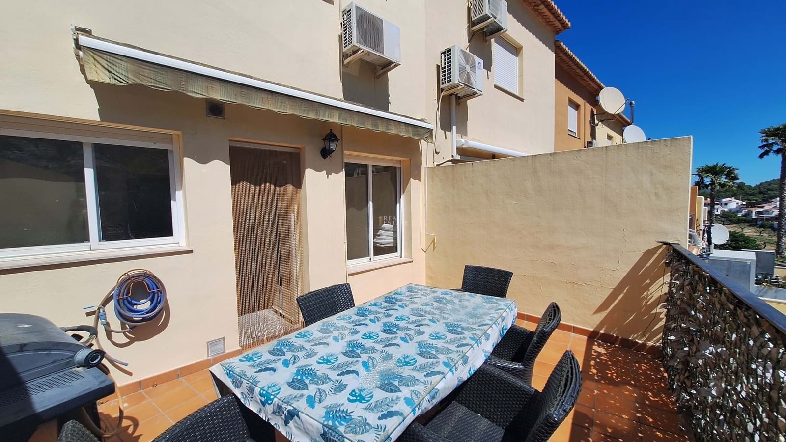 Casa de 3 habitaciones en Orba en venta con garaje - 285.000 € (Ref: 9854533)