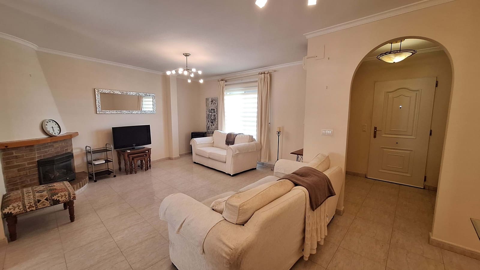Casa de 3 habitaciones en Orba en venta con garaje - 285.000 € (Ref: 9854533)