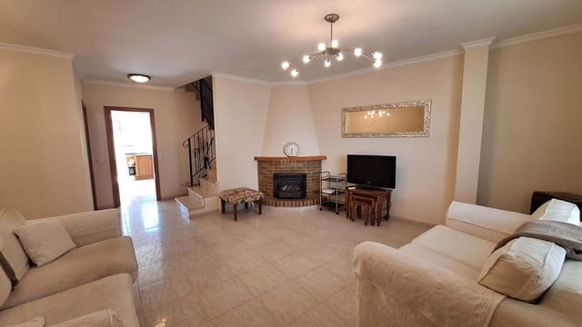 Casa de 3 habitaciones en Orba en venta con garaje - 285.000 € (Ref: 9854533)