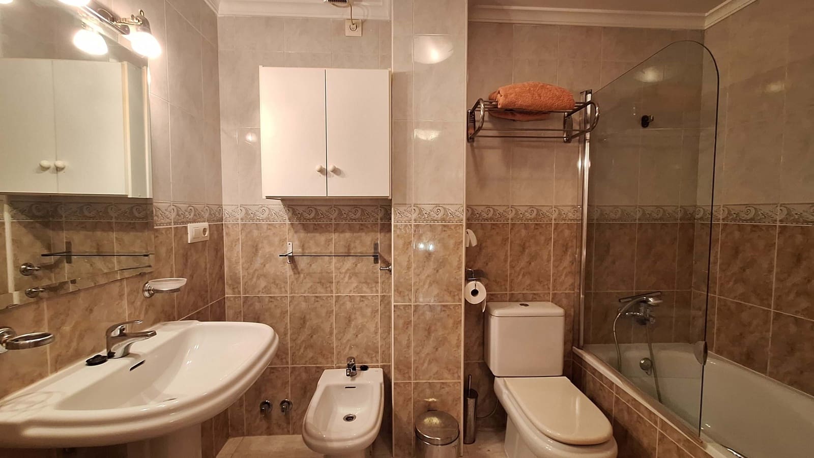 Casa de 3 habitaciones en Orba en venta con garaje - 285.000 € (Ref: 9854533)