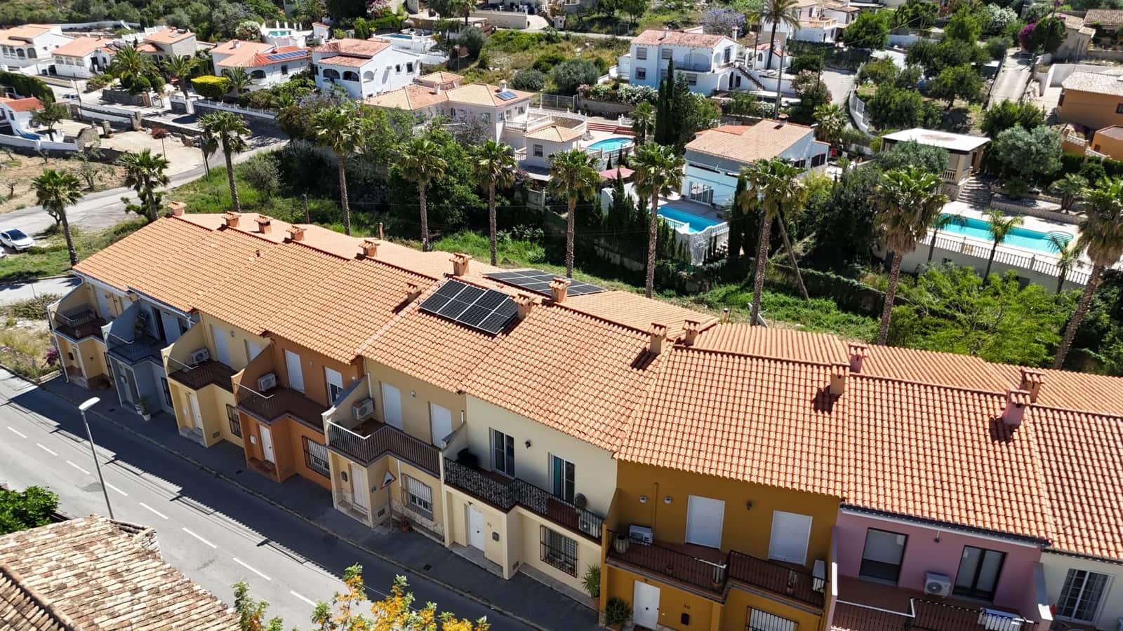 Casa de 3 habitaciones en Orba en venta con garaje - 285.000 € (Ref: 9854533)