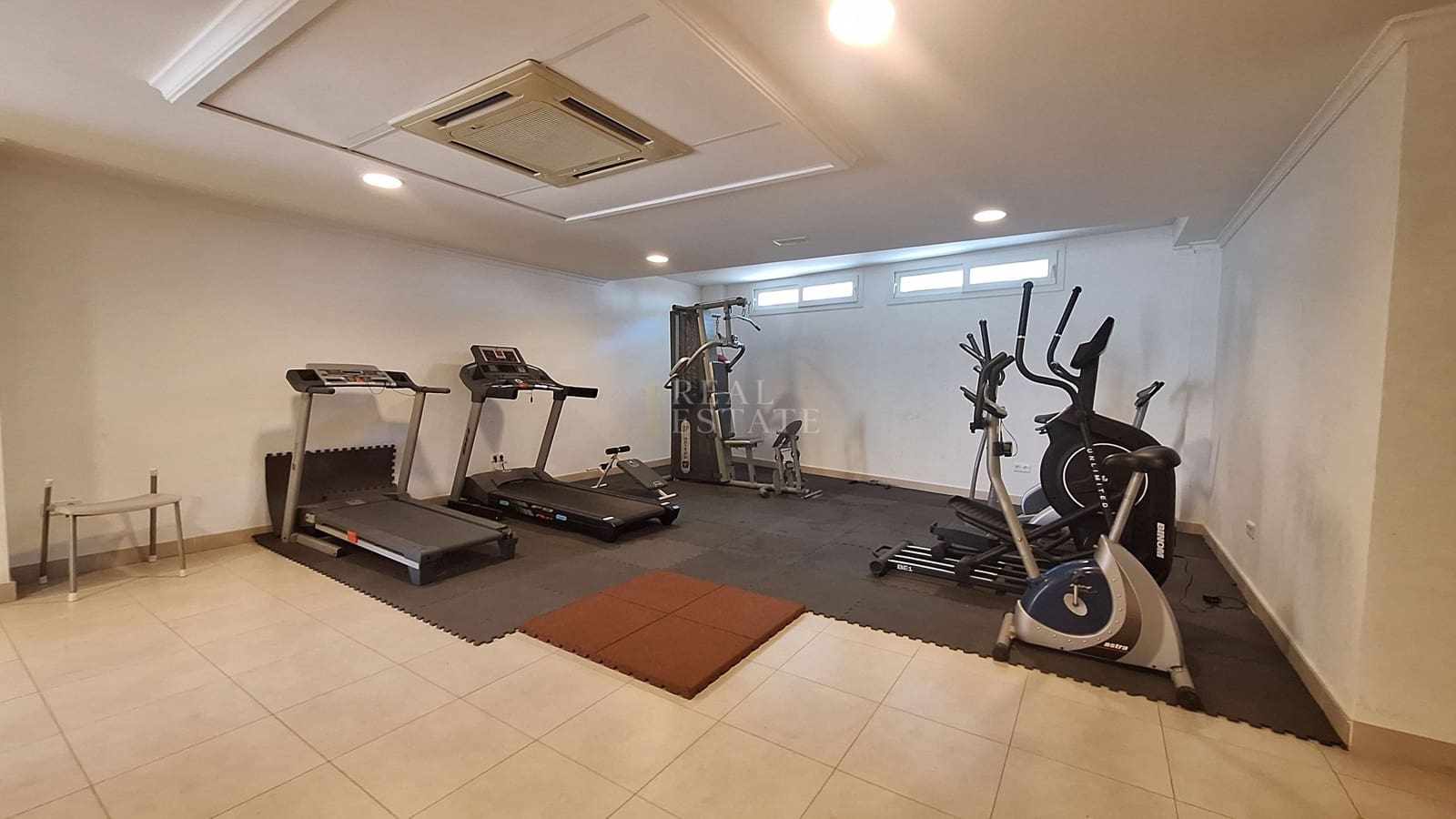 2 slaapkamer Appartement te koop in Javea / Xabia met zwembad - € 279.950 (Ref: 9863876)