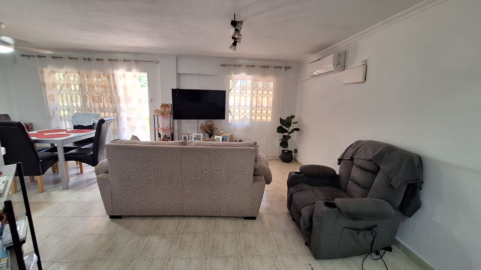 2 bedroom Apartment for sale in Alfaz del Pi / L'Alfas del Pi with garage - € 189,950 (Ref: 9867372)