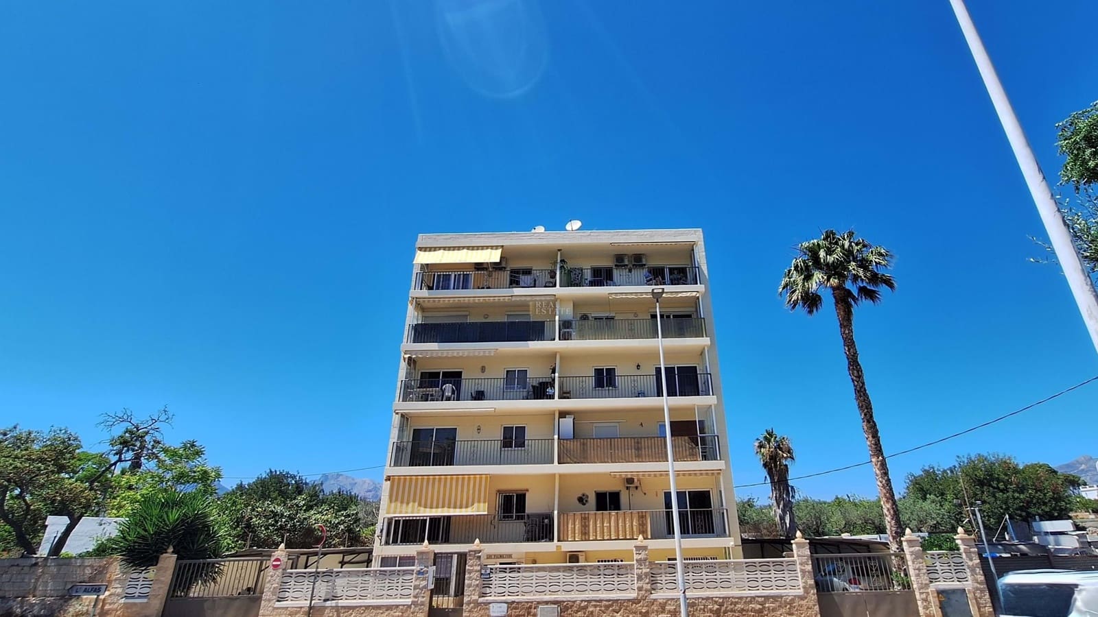 2 bedroom Apartment for sale in Alfaz del Pi / L'Alfas del Pi with garage - € 189,950 (Ref: 9867372)