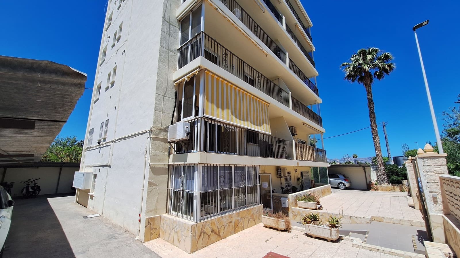 2 bedroom Apartment for sale in Alfaz del Pi / L'Alfas del Pi with garage - € 189,950 (Ref: 9867372)