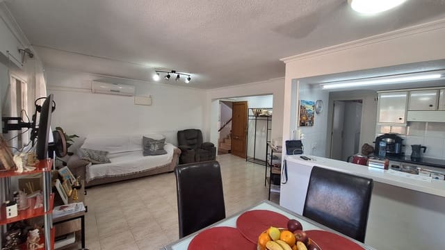 Apartamento de 2 habitaciones en Alfaz del Pi / L'Alfàs del Pi en venta con garaje - 189.950 € (Ref: 9867372)