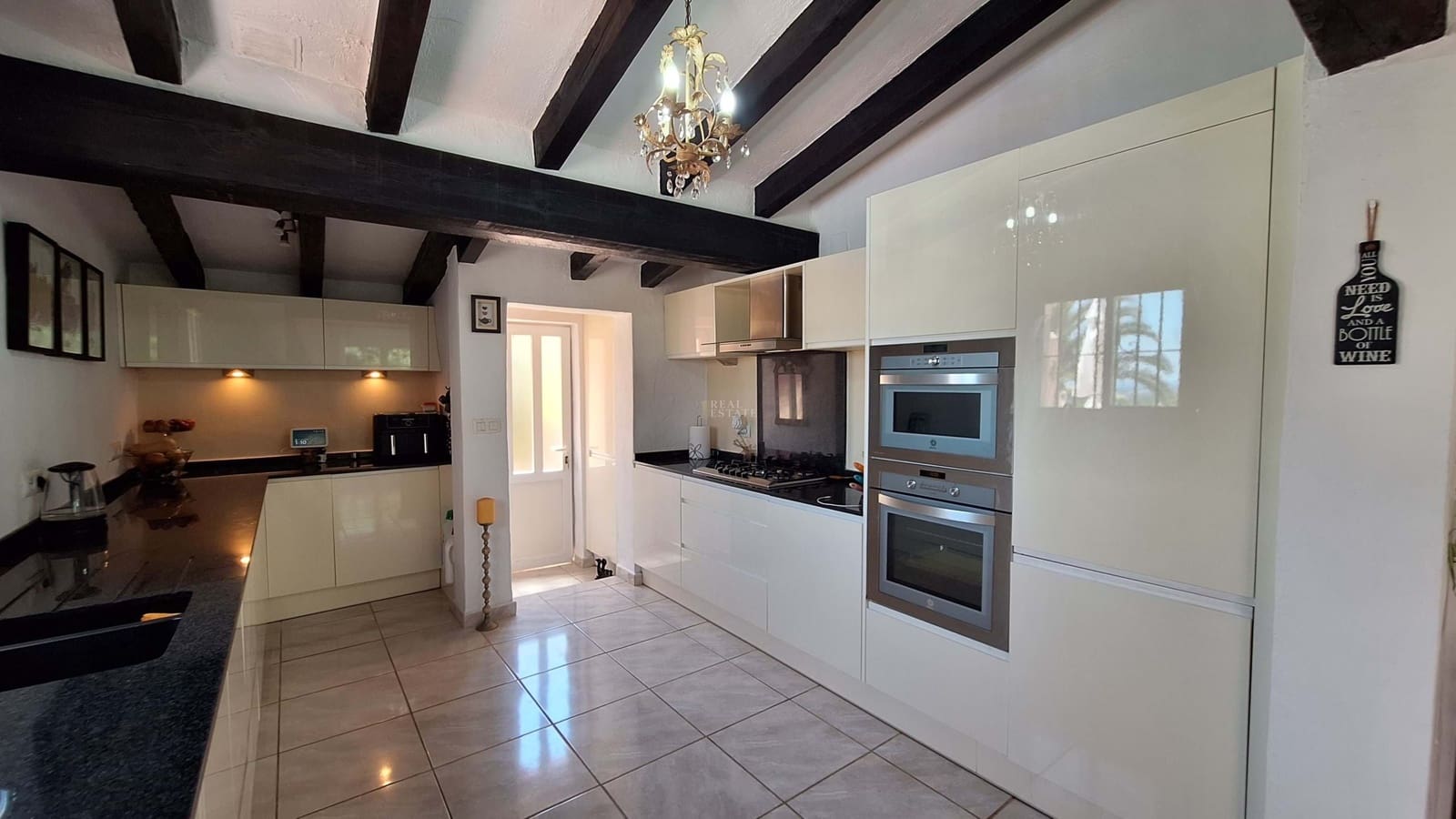 6 sovrum Villa till salu i Orba med pool garage - 525 000 € (Ref: 9867949)